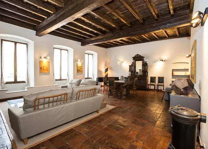 Historical Apartment In The Center Of Gravedona - Larihome A02